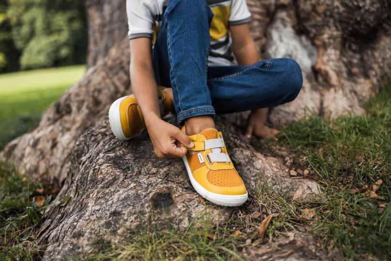 Be Lenka kindersneakers op blote voeten - vloeiend 08T6T198 mosterd & mango