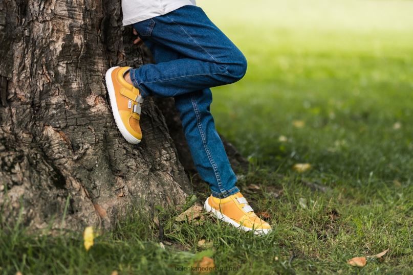 Be Lenka kindersneakers op blote voeten - vloeiend 08T6T198 mosterd & mango