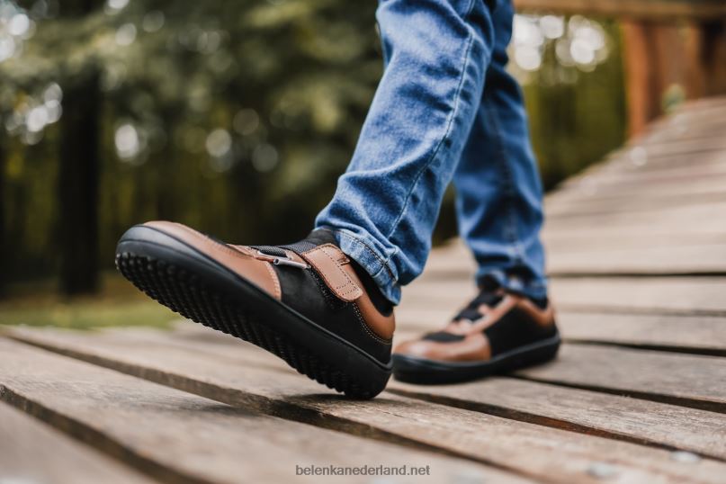 Be Lenka kindersneakers op blote voeten - vloeiend 08T6T201 bruin zwart